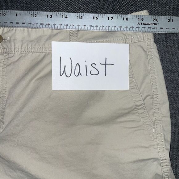 Eddie Bauer Khaki Shorts Chinos Beige 5" Inseam Flat Front Women's Size 18 - Picture 3 of 7